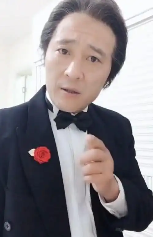 刘小光近况,他为何这身打扮,他的一番话让人很伤感