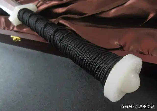 「鉴赏」三国神兵之曹操倚天剑