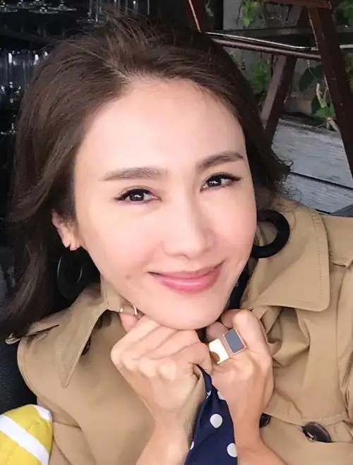 女神黎姿的哪个眼神最美最撩人?