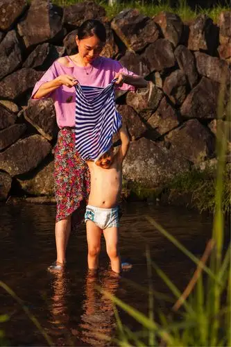 7.28乡间小溪嬉水