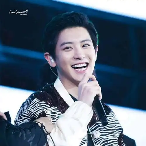 朴灿烈竟然做了"这么大"的事,骄傲!