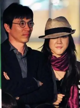 金泰勇方出面否认汤唯怀孕 婚礼日期未定