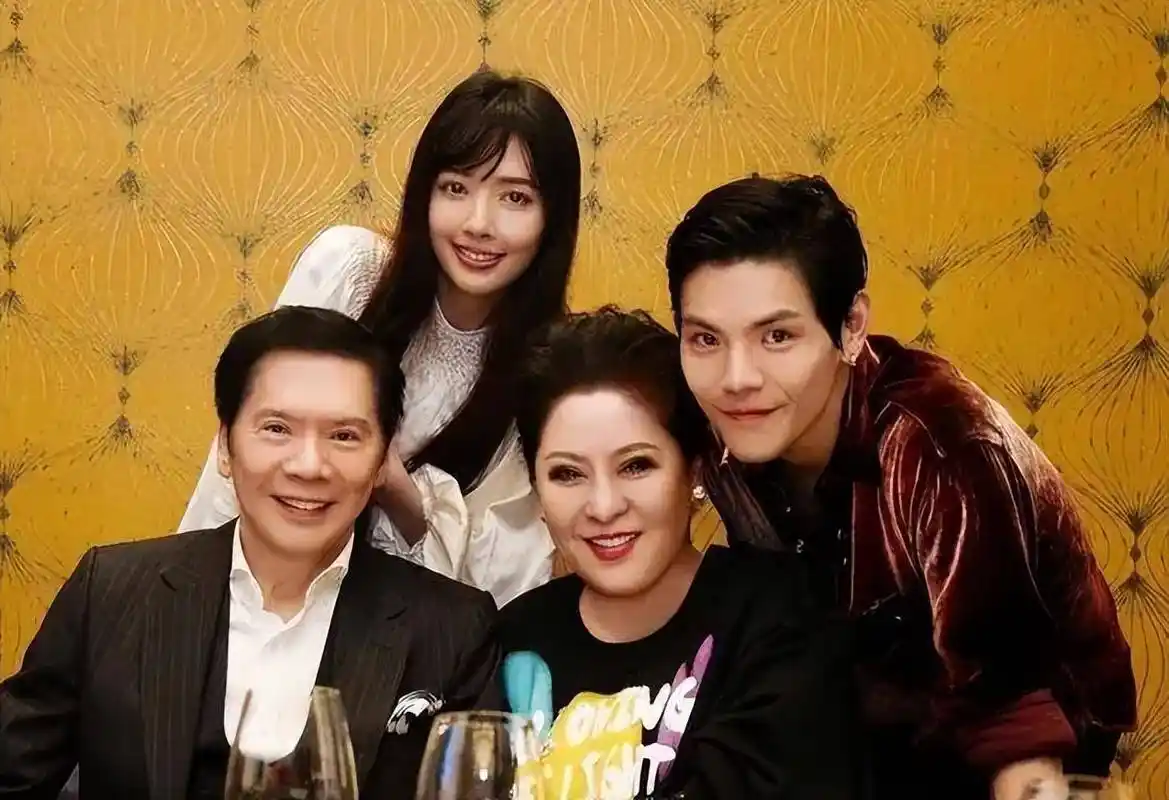 向太陈岚发年轻时照片,颜值惊艳不输关之琳,向佐却被无情嘲讽_刘德华