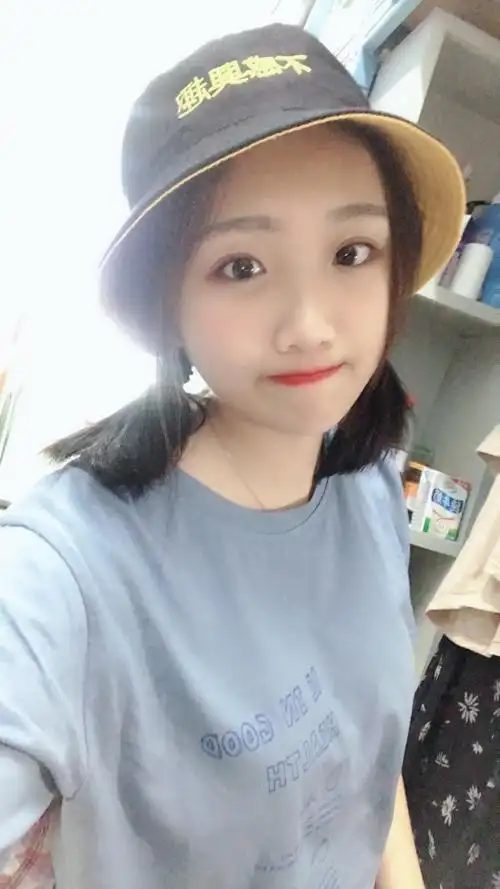 安徽17岁高中女生投河自尽,民警下水救人速度太慢,遭到严重质疑