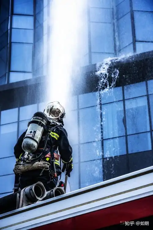 为什么消防员那么帅呢? - 知乎