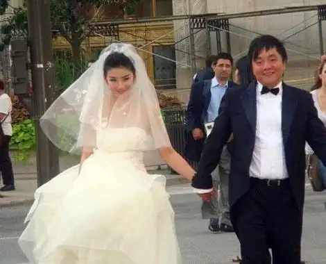 黄奕说人生低谷是结婚,第二任丈夫家暴出轨,因吸毒贩毒被判16年