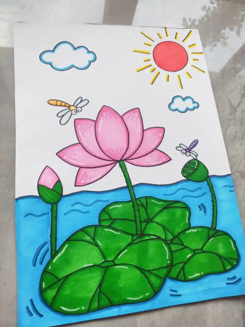 夏季荷花简笔画 夏季到了,画幅美丽的荷花当做夏日礼物送给自己或朋友