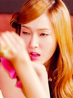 jessica郑秀妍惊讶托起下巴萌张大嘴巴萌gif动图_动态图_表情包下载