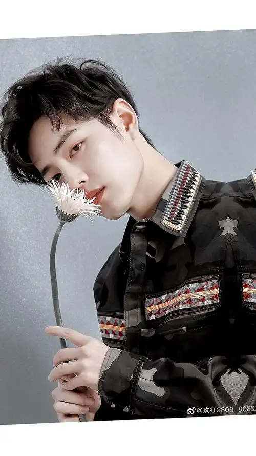 肖战#2020亚太区最帅最美面孔#恭喜肖战获得亚太区最帅最美面孔笆首