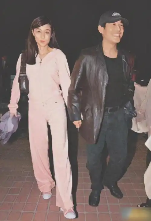 有种尴尬叫鲁豫问李连杰爷爷是谁李连杰我敢说你敢播么