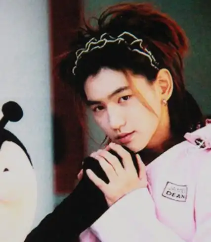 p>金焕城(         ,1981年2月14日-2000年6月15日)1981年2月14日