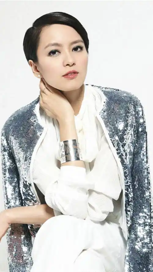 美女明星,香港明星,女歌手,手机壁纸香港演员歌手梁咏琪