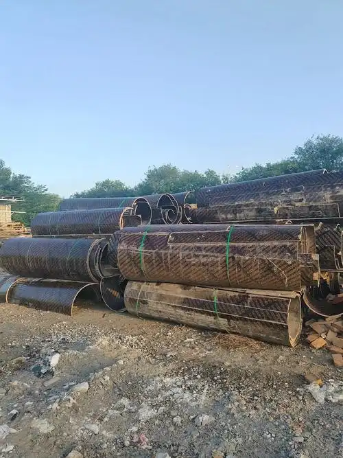 大量回收各种废旧木材,工地方木模板家具厂下脚料旧家具装修废料 - 抖