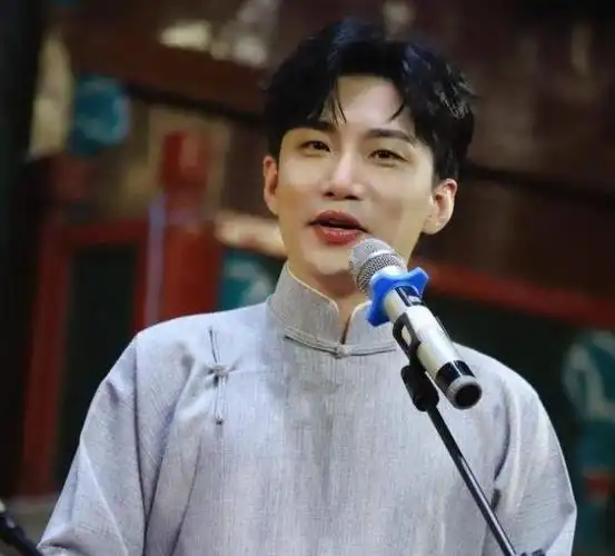 何九华王鸥疑似官宣恋情师爷称他俩正经搞对象评论却一边倒