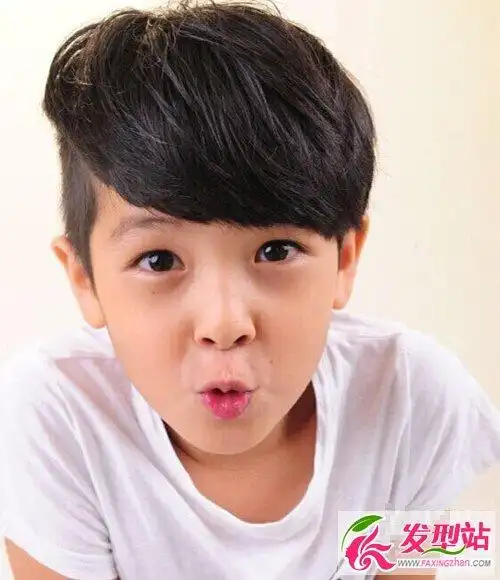 幼儿园男孩发型图片时尚萌娃发型大全4