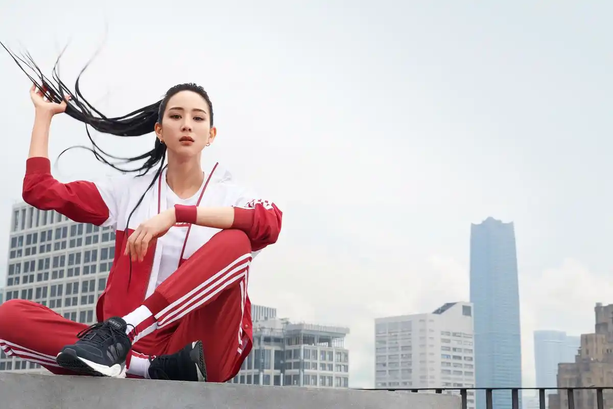 张钧甯炫酷脏辫彰显运动型格,一起动起来,get甯boss同款健康活力美