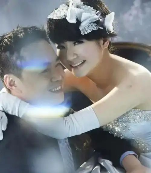 任家萱烧伤图片曝光(火烧毁容) - 赤虎壹号