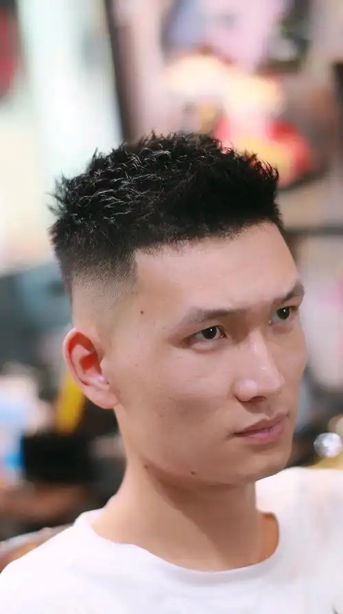 今年春夏发型别乱剪,试试这几款,很帅很有型|有型|发型|男士_新浪新闻