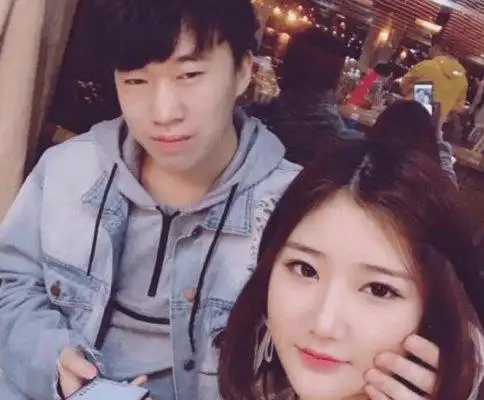 英雄联盟rng选手女朋友大盘点虎嫂最能秀恩爱