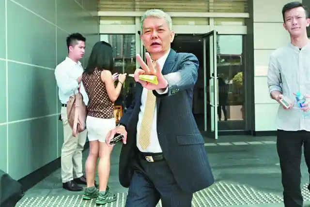 10月15号,香港艺人吴志雄在社交网上晒出一段于"志雄厨房"聚餐的视频