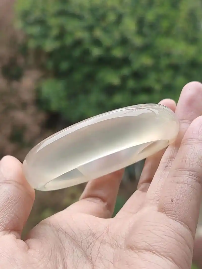 好可惜啊,这么好看的手镯因为瑕疵要随单送.天然玛瑙玉髓,我们 - 抖音