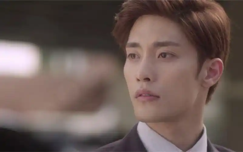 成勋方成勋电视剧cut高贵的你03各类西装造型上线来看帅哥