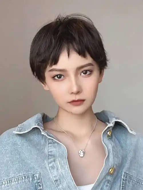 女士短发怎么剪,露耳短发搭配不规则刘海,效果真不赖_发型_脸型_气质