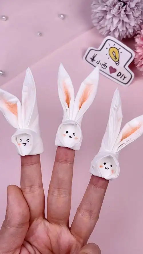 手工制作超级萌的纸巾小兔子