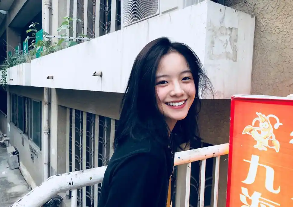 李庚希生活照图片15