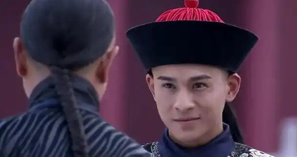 乔振宇:46岁的"老戏骨",长得帅还顾家,娶小8岁娇妻相伴至今