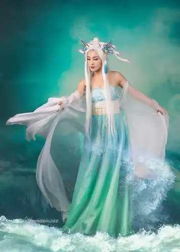 《小龙女》童话故事