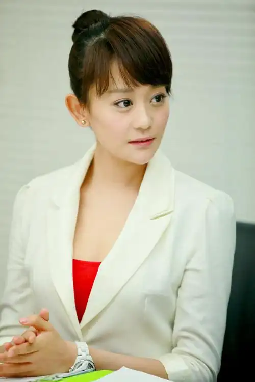 p>海陆,1984年10月15日出生于河南省郑州市,中国内地女演员,毕业于 a