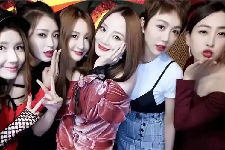 原创马苏从当红女星火到没朋友如今的她能否卷土重来