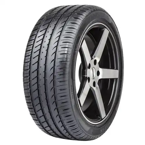 汽车轮胎按胎体结构不同可分为充气轮胎和实心轮胎.