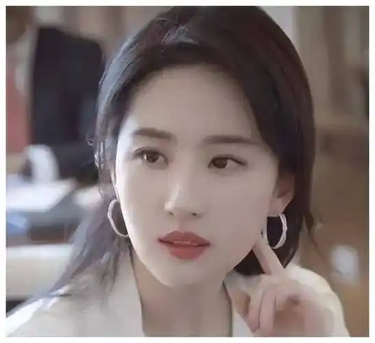 36岁的刘亦菲,为何还未婚?让人想娶却未迈出步伐,真相揭秘!