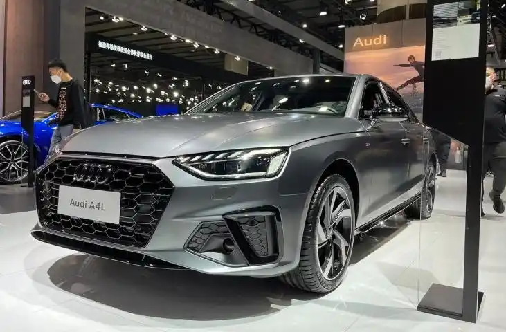 2023款奥迪a4l亮相广州车展,外观设计运动,配置升级,全系2.0t