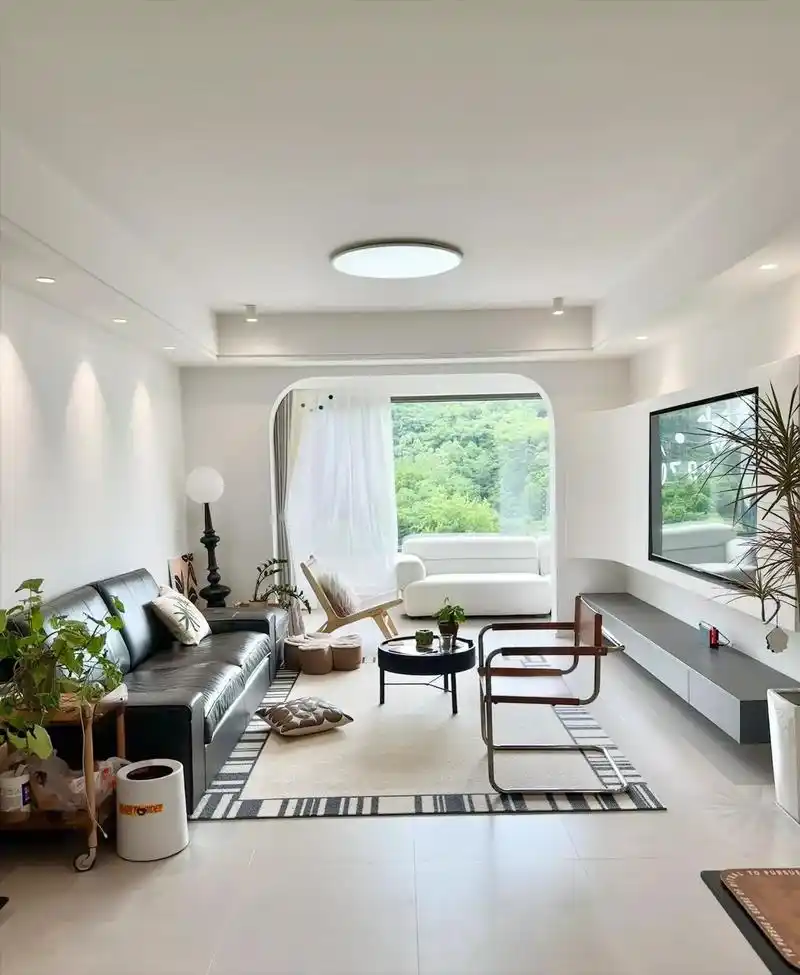 客厅主灯:吸顶灯是最佳选择 客厅灯具的选择在软装上是一个重要的环节