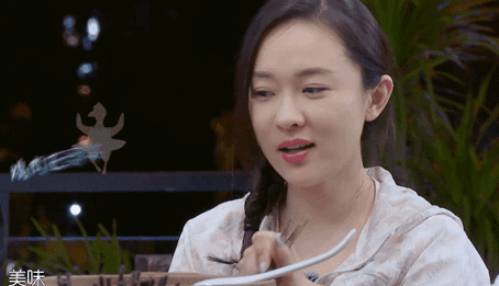 杜江在霍思燕去旅行前提醒她途中切忌说英文,唱歌,注意表情管理,少