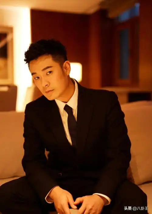 无底线耍大牌,引得人民日报点名批评,几位明星一手好牌打的稀碎|陈赫