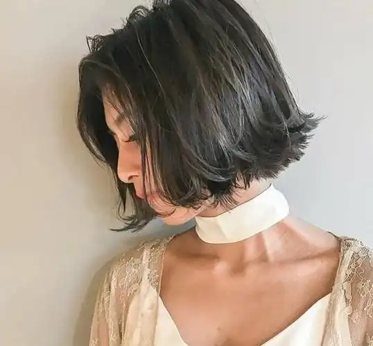 30岁以上,最好别留黑长直,显老!这3种发型更时尚减龄