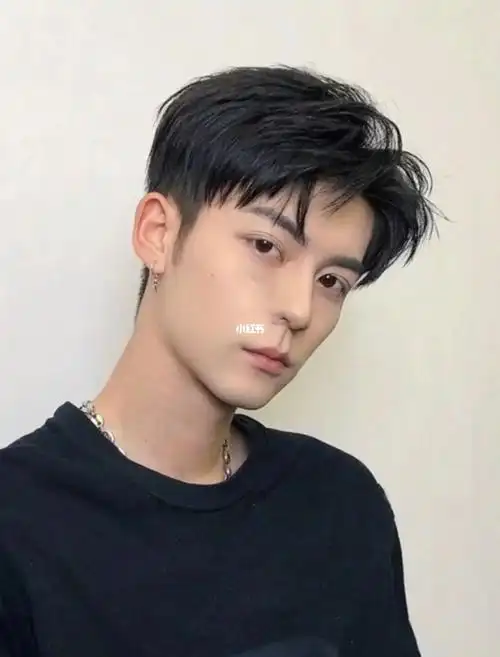 男生韩式发型