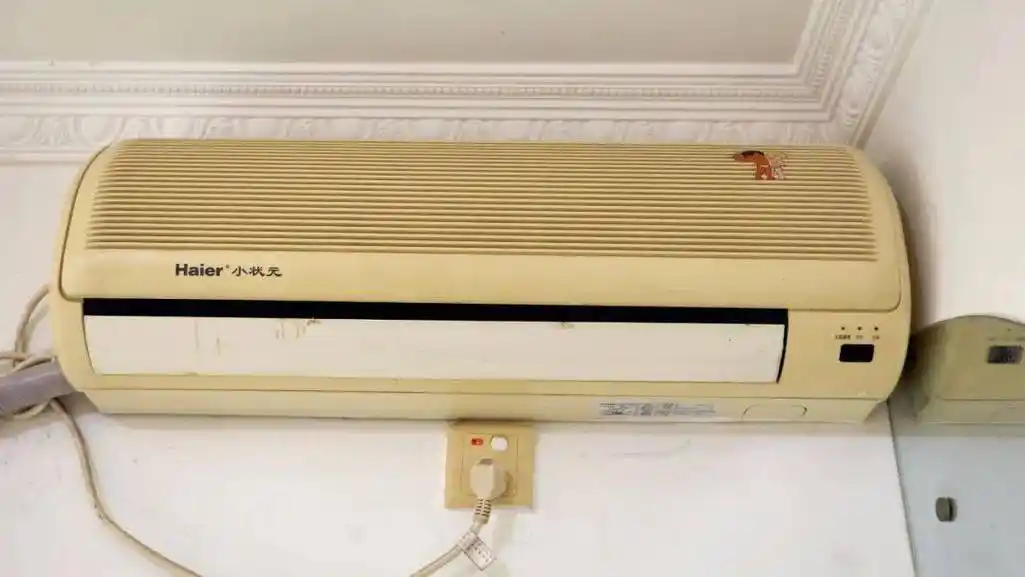 让我们一起走进谢女士与海尔空调的故事……老空调陪伴19年01