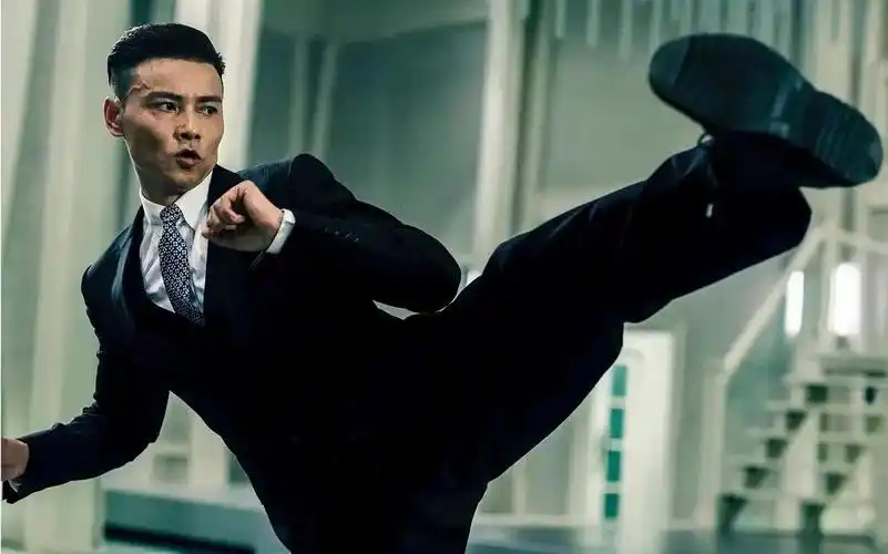 首日票房仅17万,排片率不到百分之一,这部电影张晋也"救不了它"