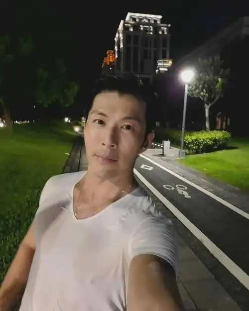 演员|腹肌|黄少祺|肌肉_网易订阅