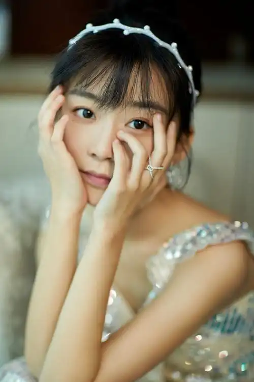 宋伊人优雅性感写真图片36