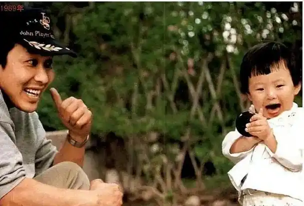 想不到她竟是陈道明的女儿,难怪这么红!如今39美的惊为天人