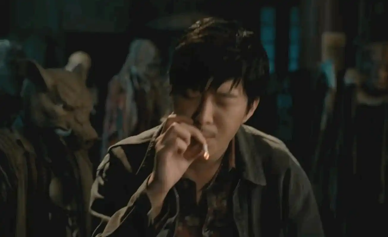 【范丞丞称演戏是最轻松的职业】范丞丞在采访中被问:"你觉得演戏苦不