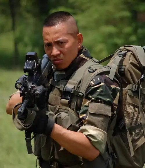 回顾油头粉面就别演军人了让这7位男星告诉你什么叫军人形象