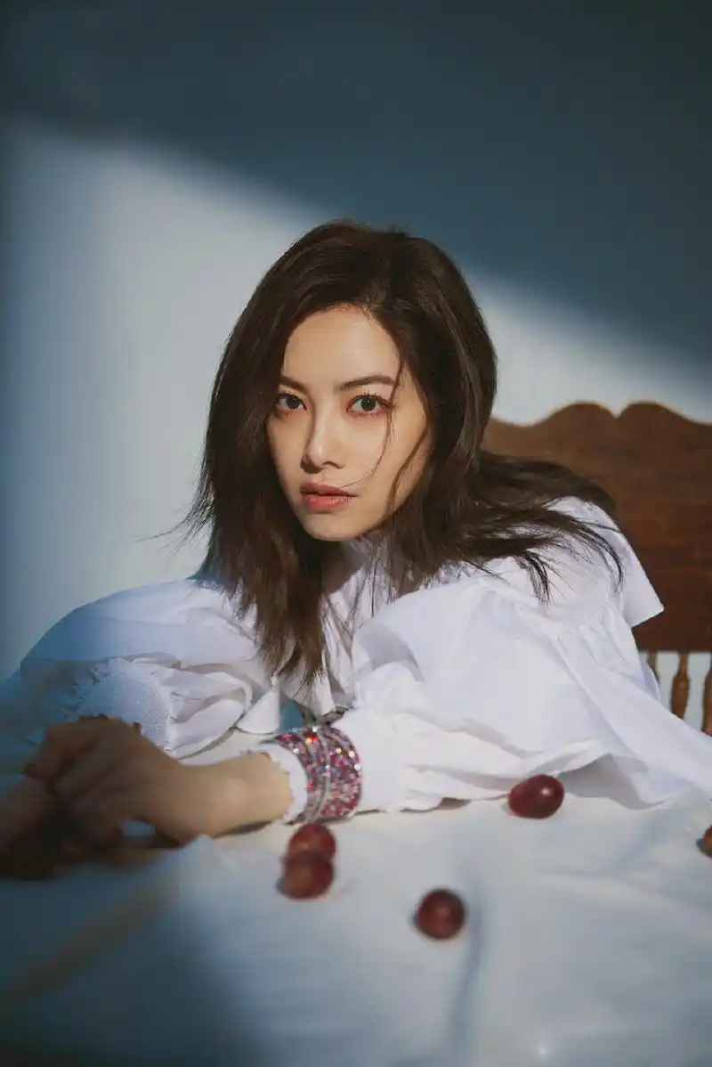 徐怀钰出道20年,第三次登录mens uno杂志,她说出了这12个字