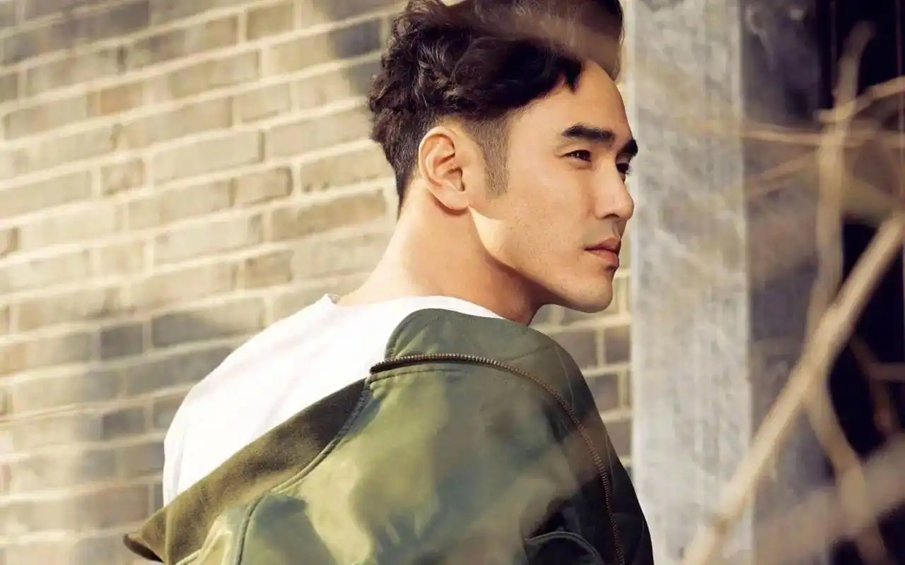 阮经天帅气迷人写真图片桌面壁纸